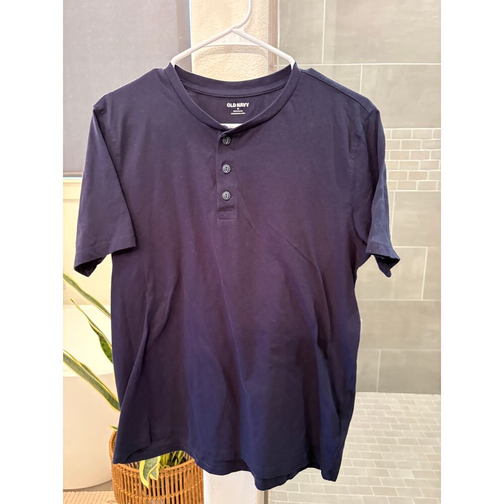 Old Navy Men’s Henley Tee